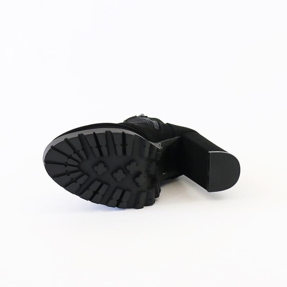 vivian-01 blk lace up lug sole ankle boots booties - Picture 7 of 8